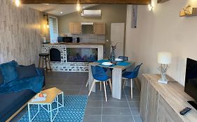 Les 4 Seasons, Agreable Gite Avec Terrasse Et Jardin